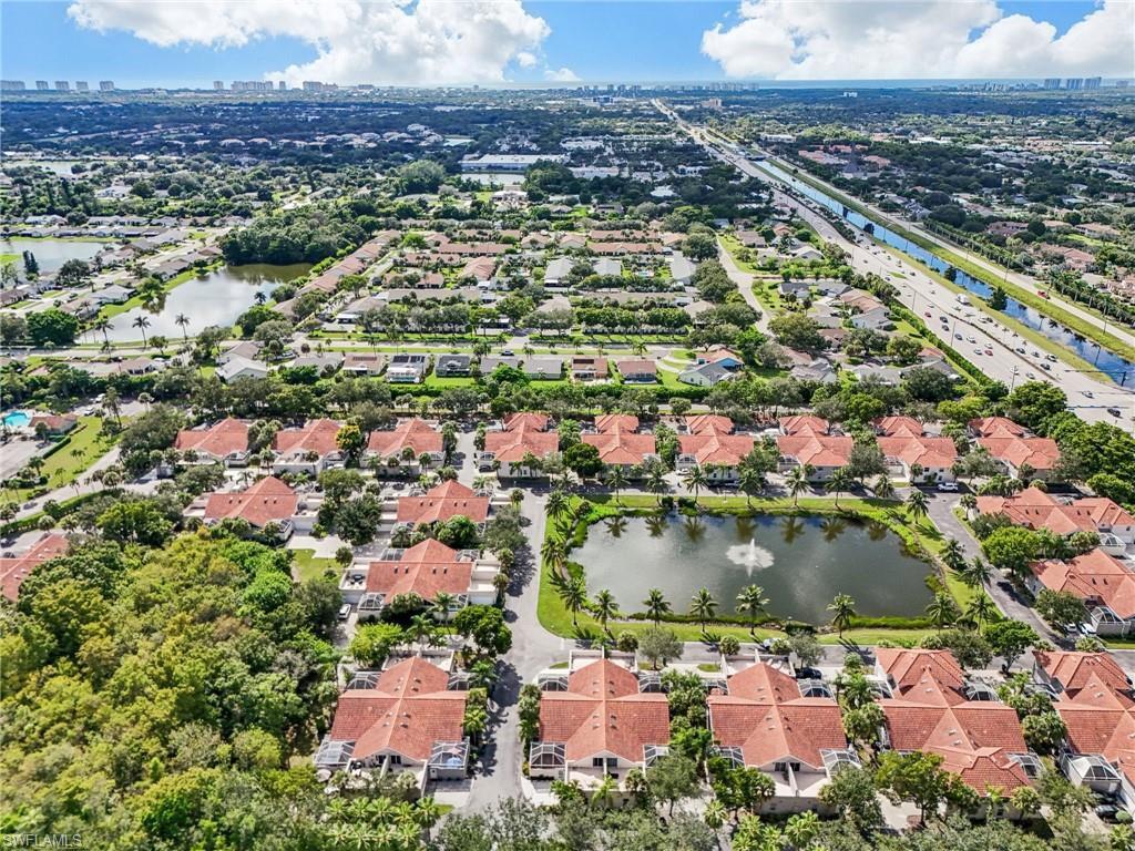 QUAIL WOODS COURTYARDS - Residential