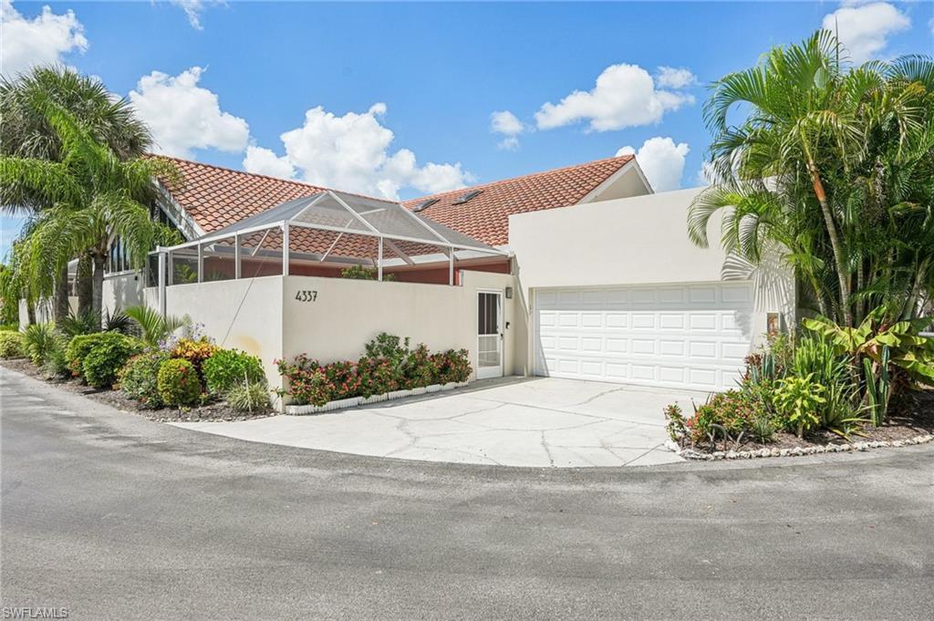 QUAIL WOODS COURTYARDS - Residential