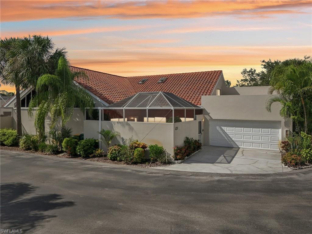 QUAIL WOODS COURTYARDS - Residential