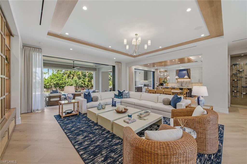 MOORINGS - Residential
