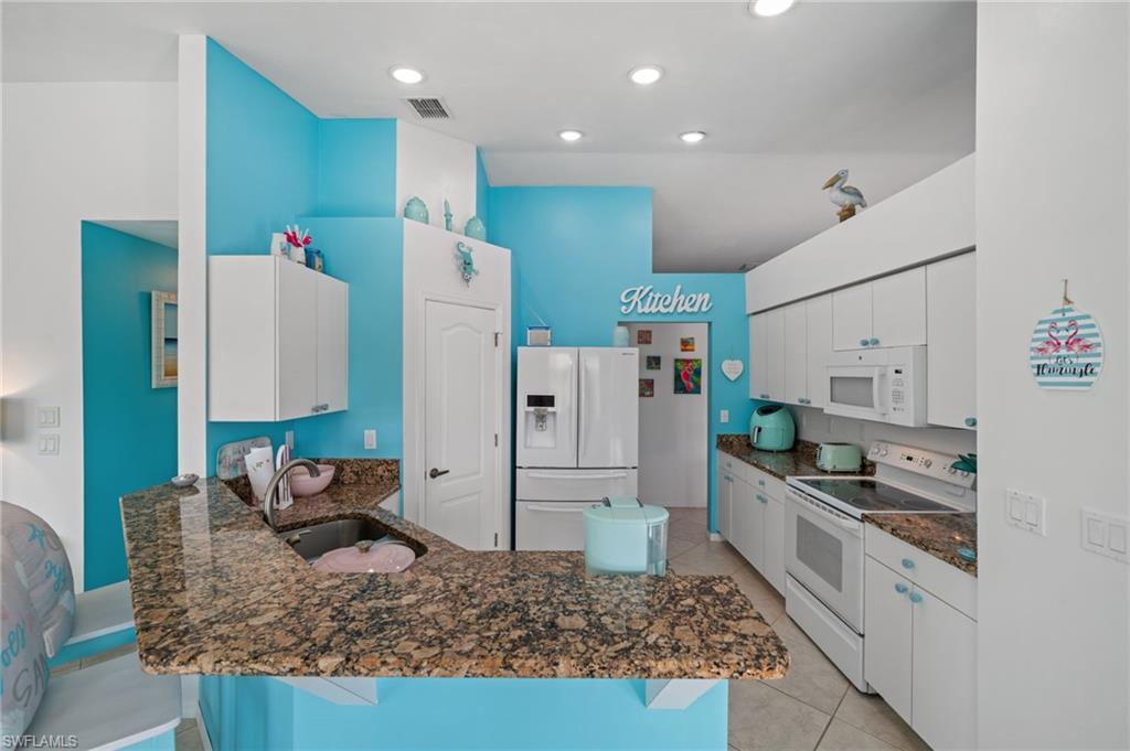 CAPE CORAL - Residential Lease