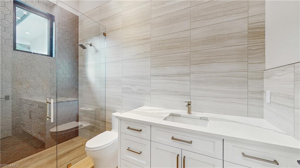 OAKES ESTATES - Residential