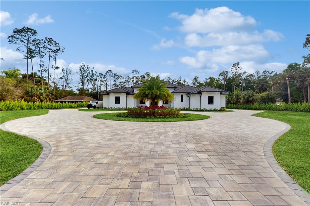 OAKES ESTATES - Residential