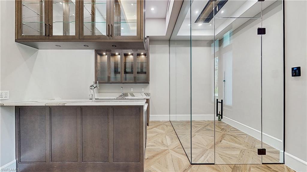 OAKES ESTATES - Residential