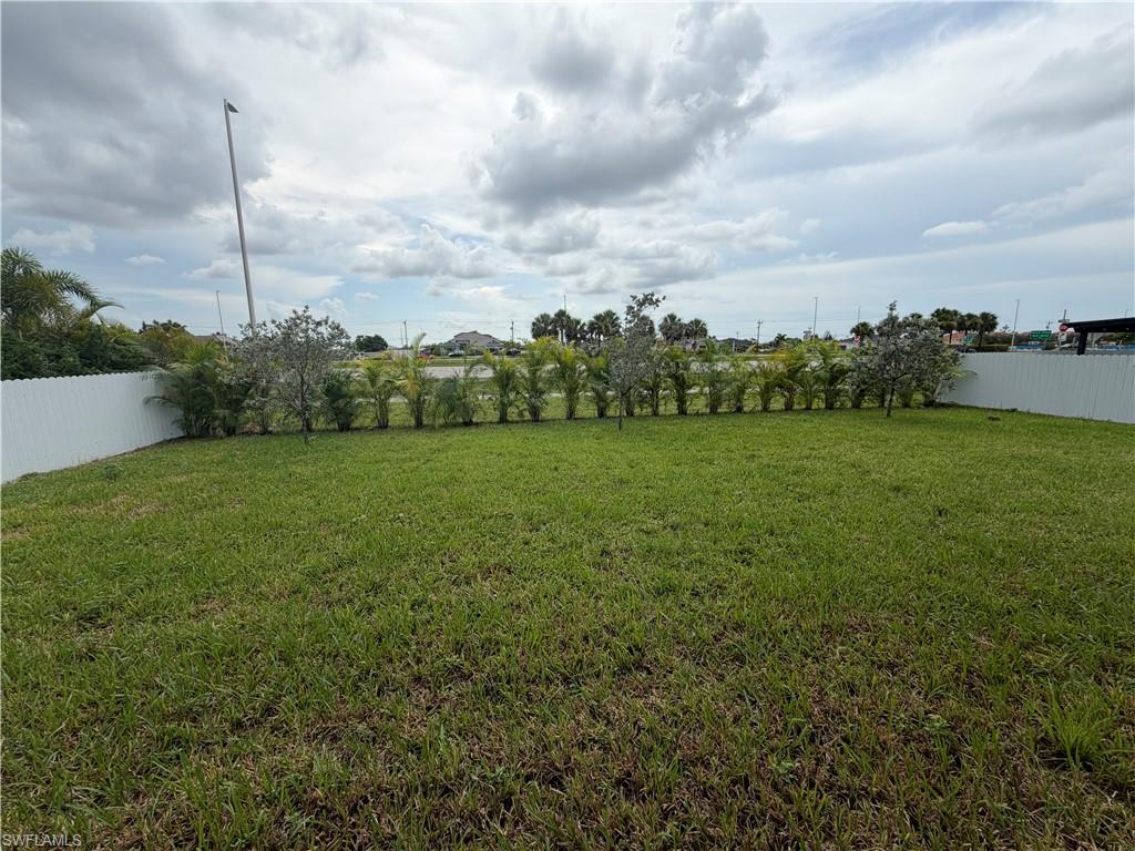 CAPE CORAL - Residential