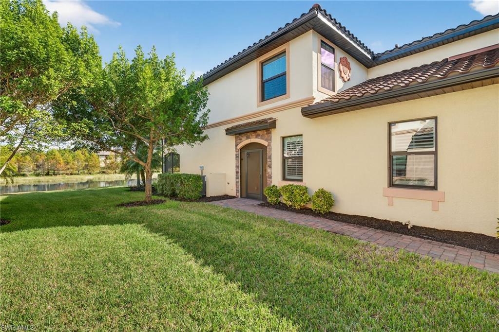 BONITA NATIONAL GOLF AND COUNTRY CLUB - Residential