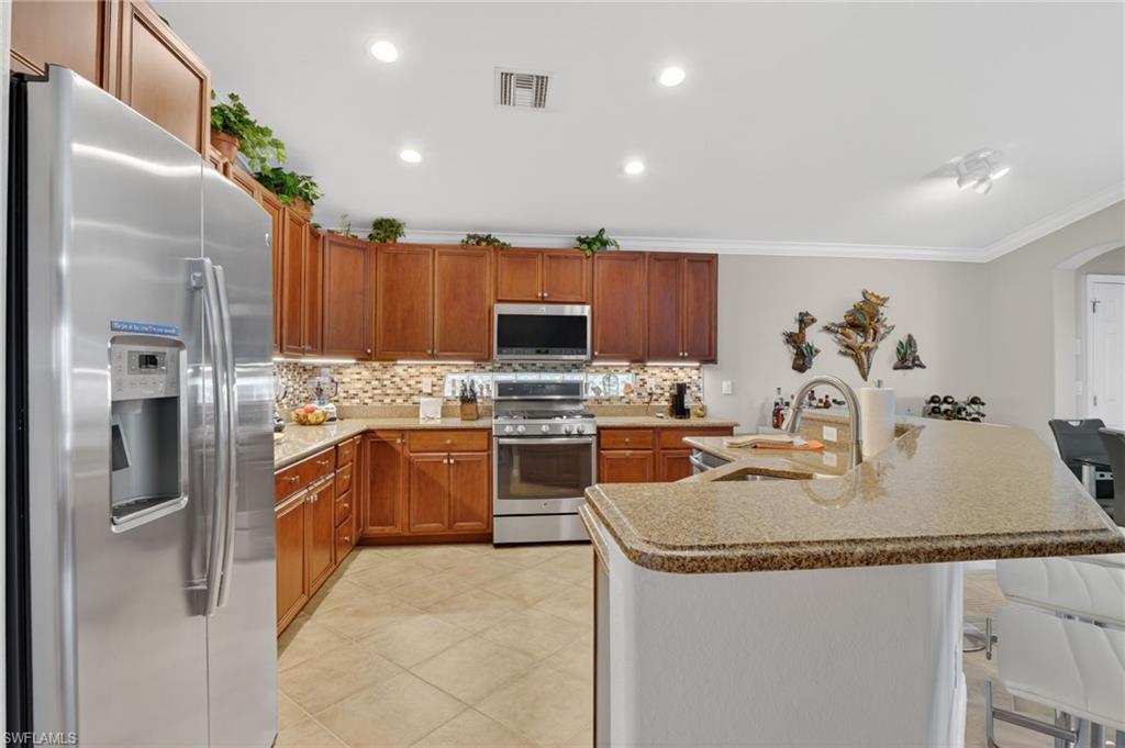 THE RESERVE AT ESTERO - Residential