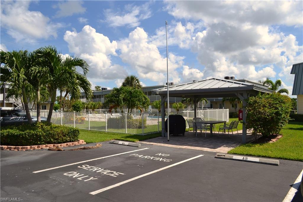 ISLAND SANDS CONDO - Residential