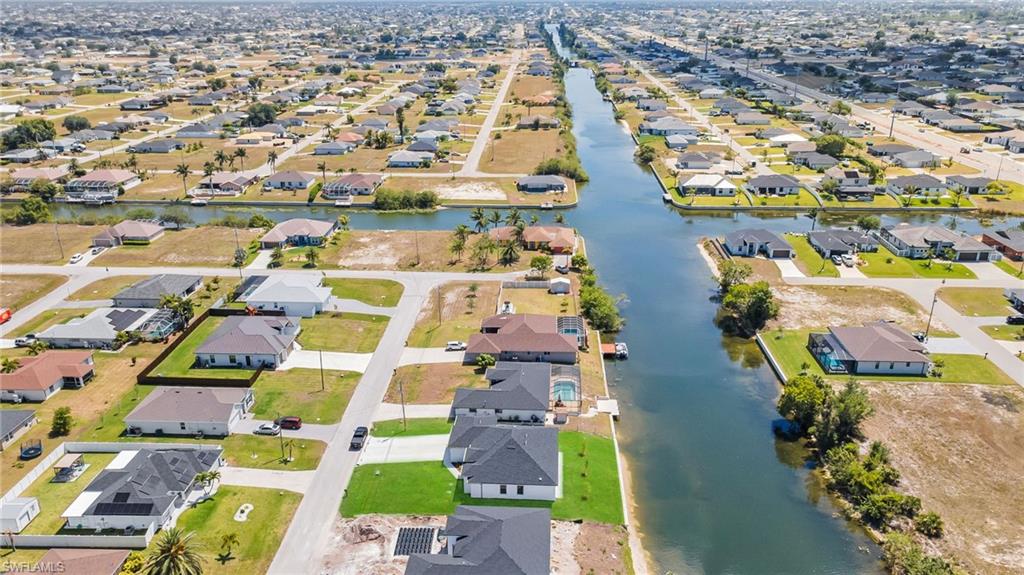 CAPE CORAL - Residential
