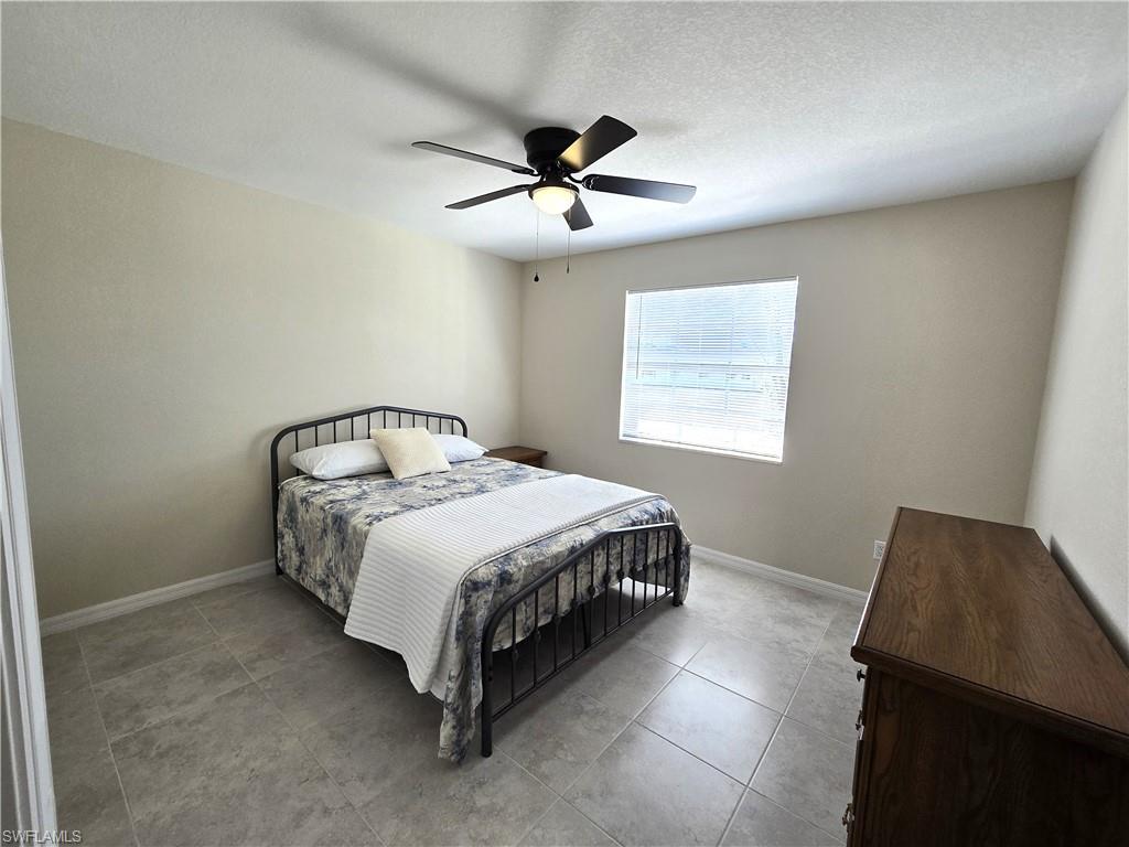 PARADISE SHORES - Residential Income