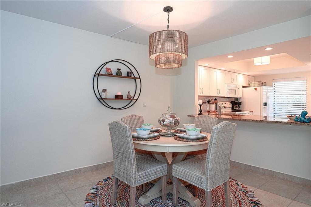 SPANISH PINES - Residential Lease