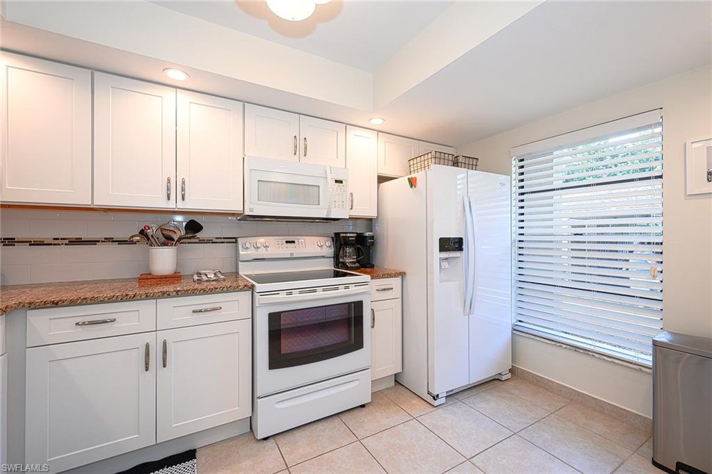 SPANISH PINES - Residential Lease