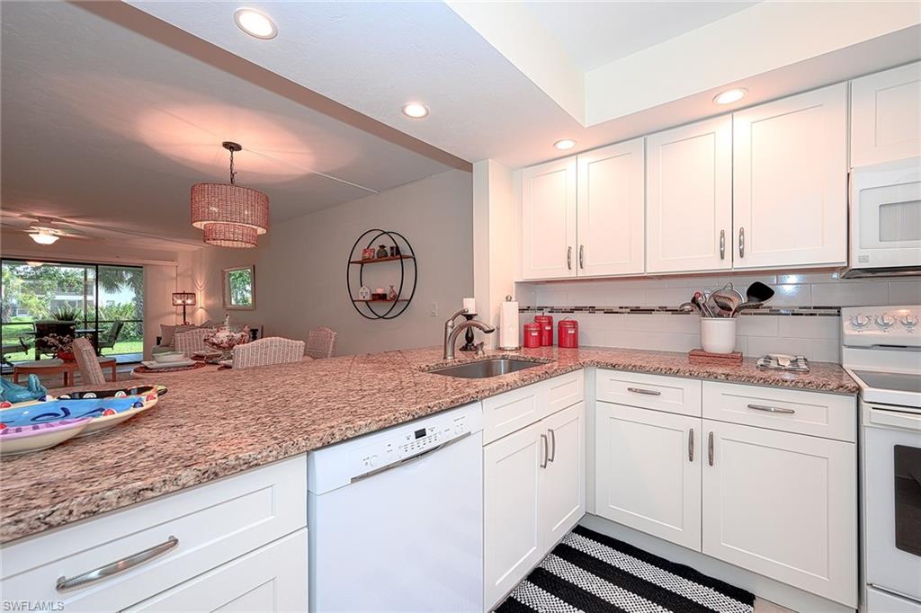 SPANISH PINES - Residential Lease