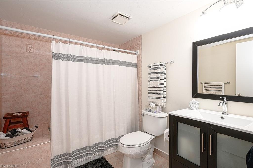 SPANISH PINES - Residential Lease
