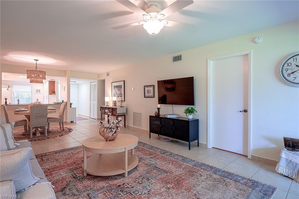 SPANISH PINES - Residential Lease