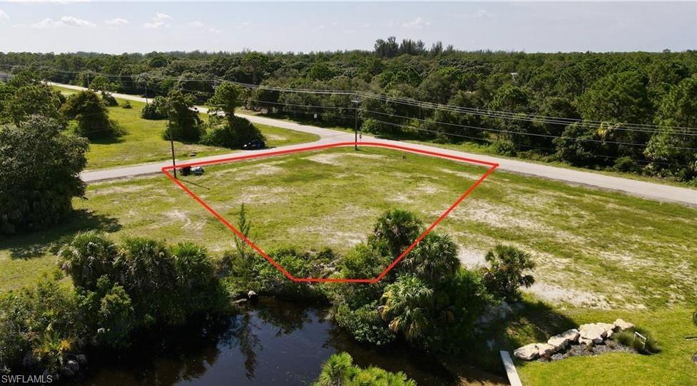 CAPE CORAL - Land