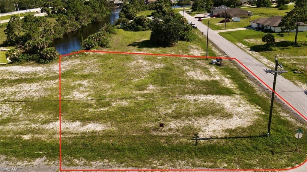 CAPE CORAL - Land