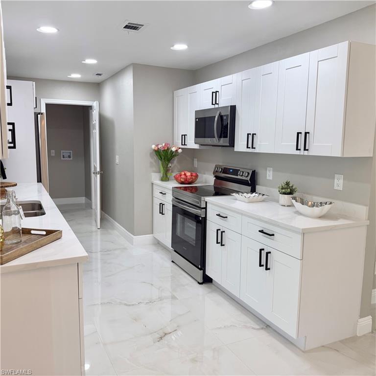 GOLDEN GATE CITY - Residential