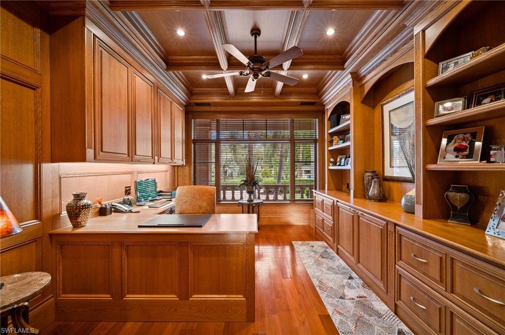HARBOR CLUB - Residential