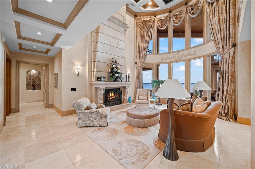 HARBOR CLUB - Residential