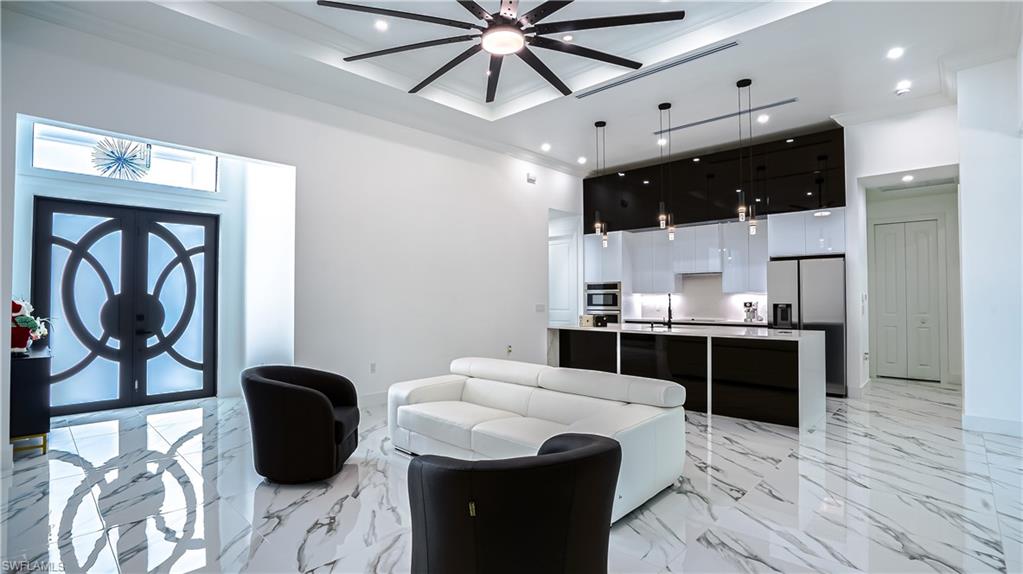 GOLDEN GATE ESTATES - Residential