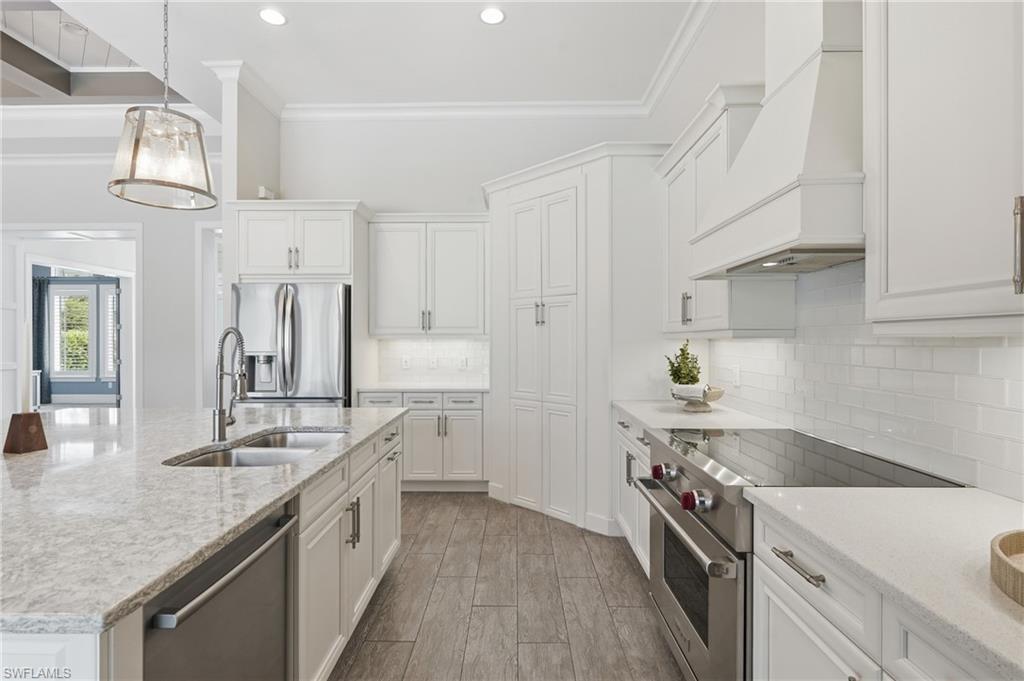 ISLES OF COLLIER PRESERVE - Residential