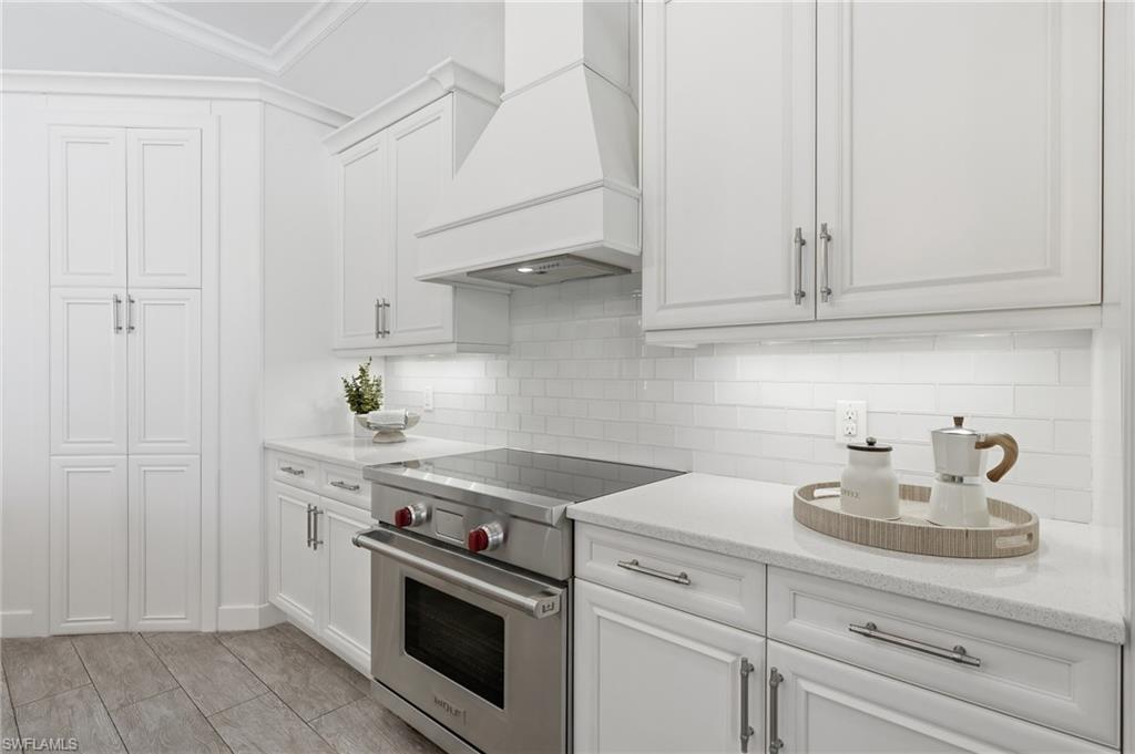 ISLES OF COLLIER PRESERVE - Residential