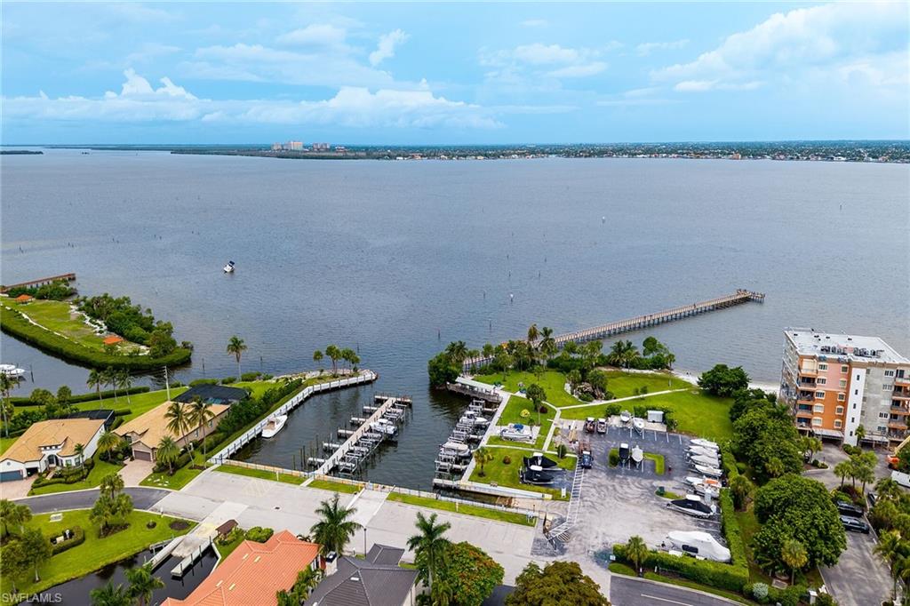 WATERS EDGE TWO AT PEPPERTREE POINTE - Residential