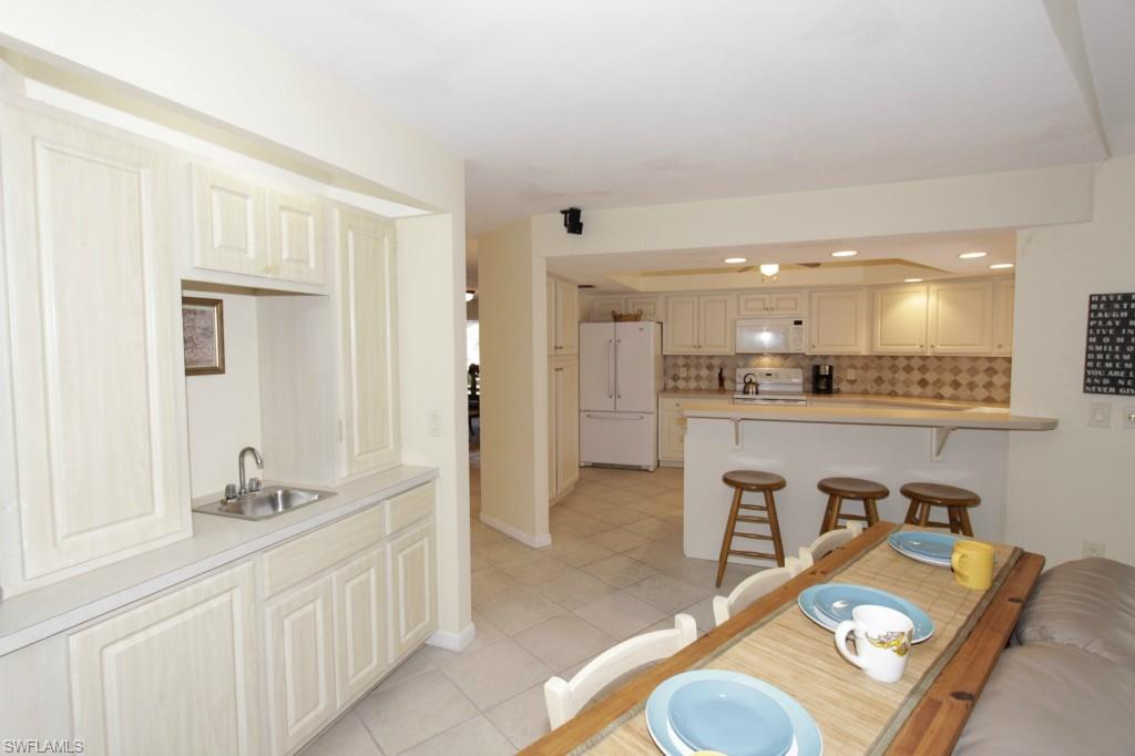 SPANISH WELLS - Residential