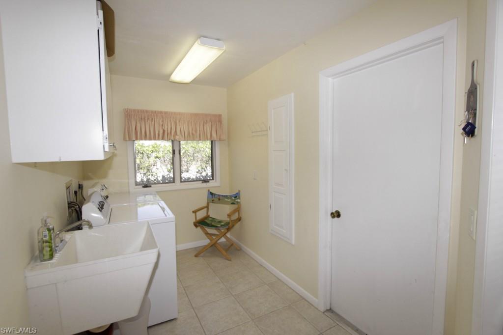 SPANISH WELLS - Residential