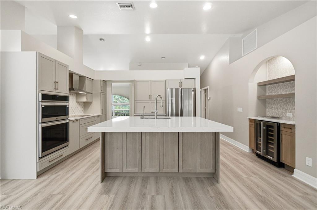 GOLDEN GATE ESTATES - Residential