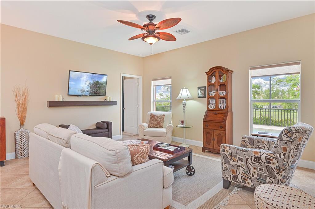 BANYAN BAY - Residential
