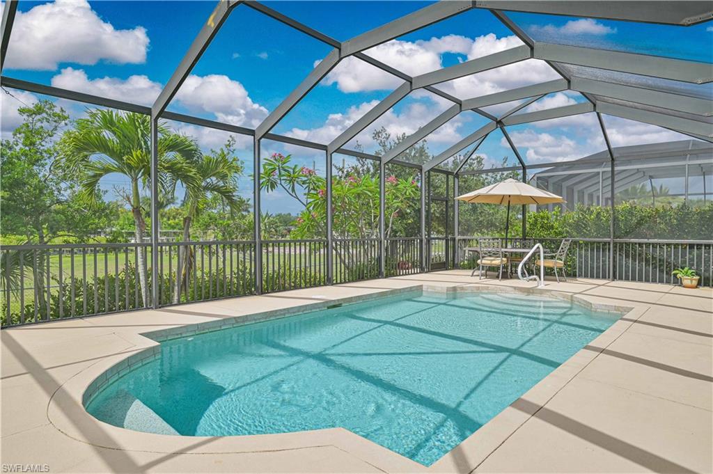 BANYAN BAY - Residential