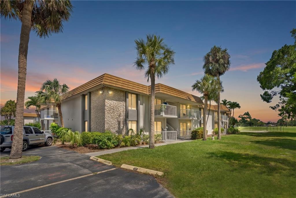 Beautiful first-floor 2BR/2BA condo with 969 sq ft located in Green Tee Village. Spacious layout with comfortable living areas and easy second-floor access. Conveniently situated next to the Fort Myers Country Club and golf course, and just minutes from shopping, dining, Downtown Fort Myers, and major roadways. Great location offering comfort, convenience, and a peaceful community setting. Schedule your showing today!