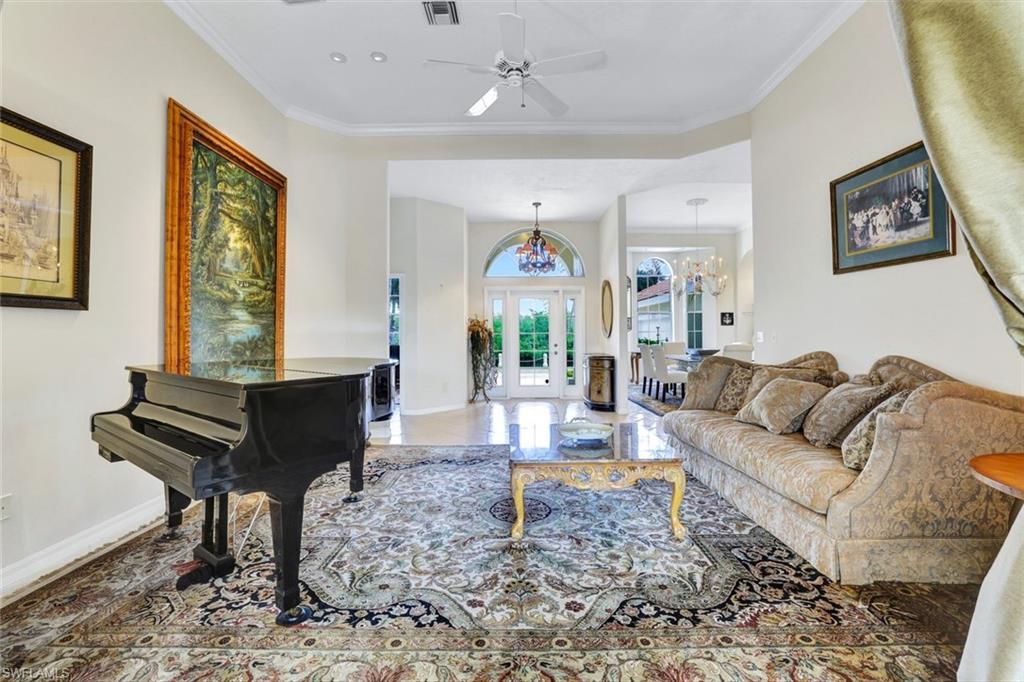SOUTHPOINTE YACHT CLUB - Residential