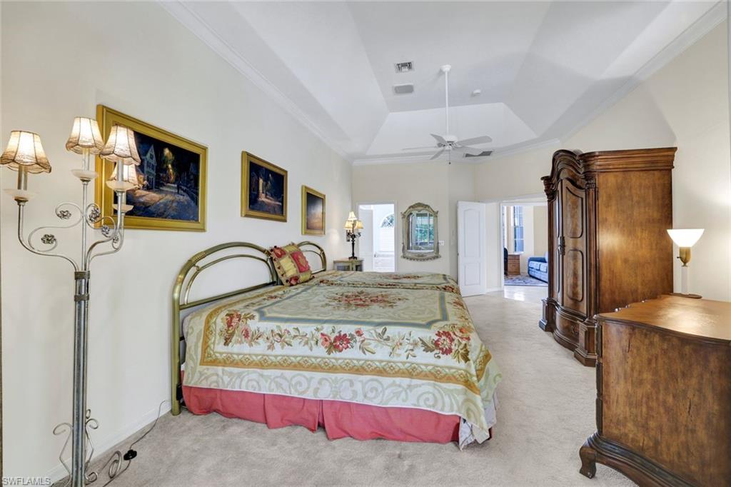 SOUTHPOINTE YACHT CLUB - Residential