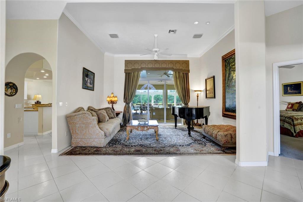 SOUTHPOINTE YACHT CLUB - Residential
