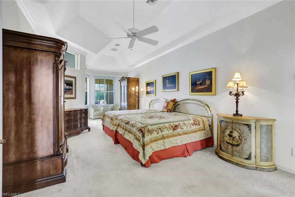 SOUTHPOINTE YACHT CLUB - Residential