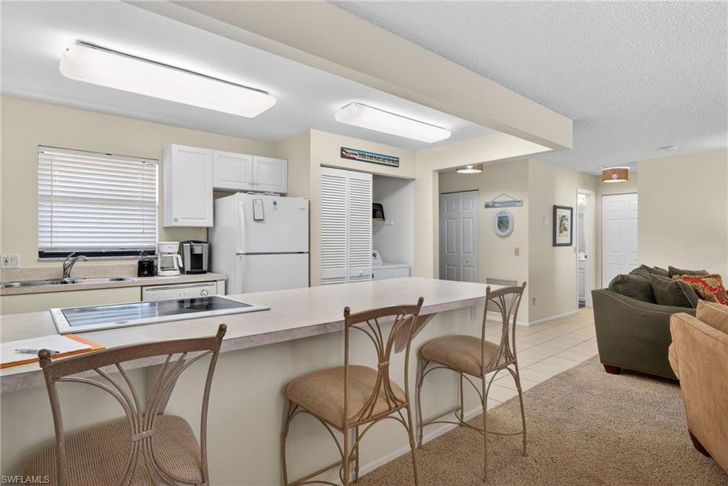 BLIND PASS CONDO - Residential