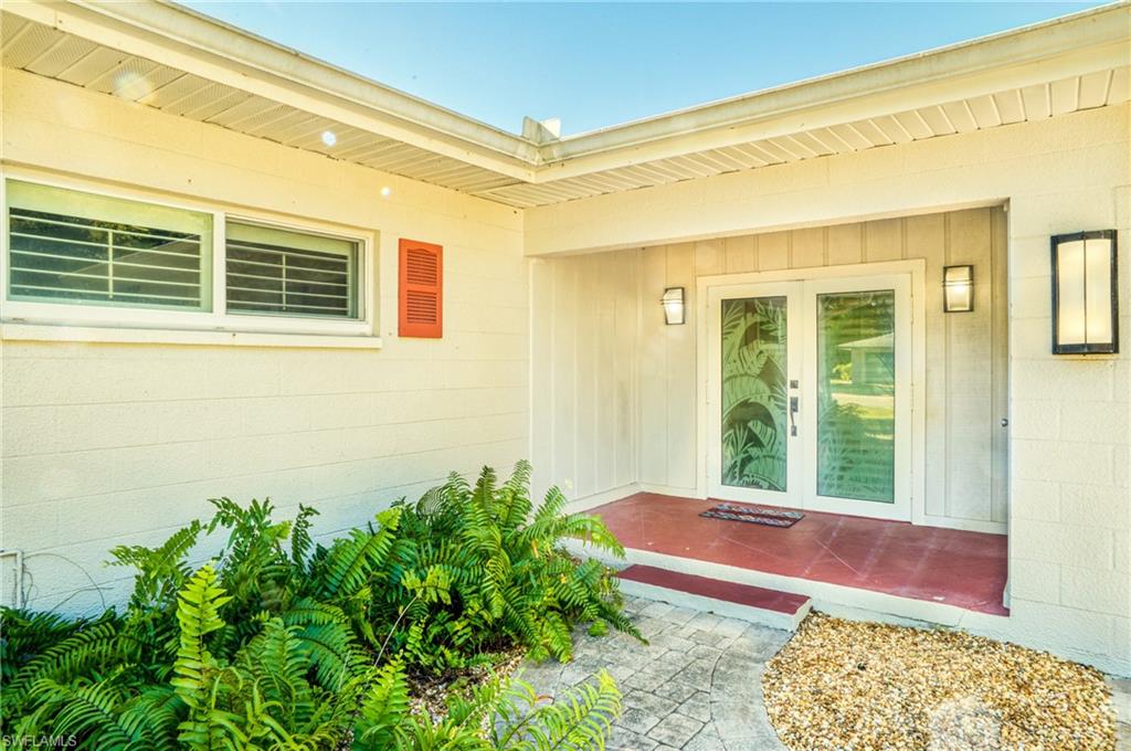 SANIBEL LAKE ESTATES - Residential