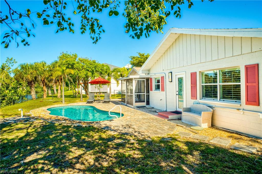 SANIBEL LAKE ESTATES - Residential