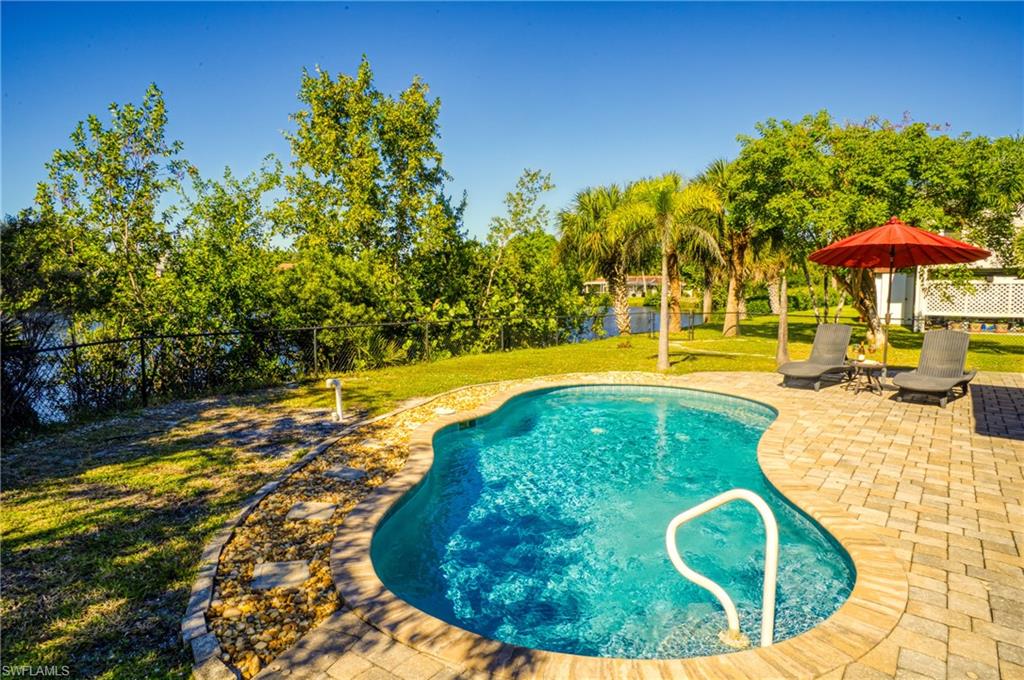 SANIBEL LAKE ESTATES - Residential