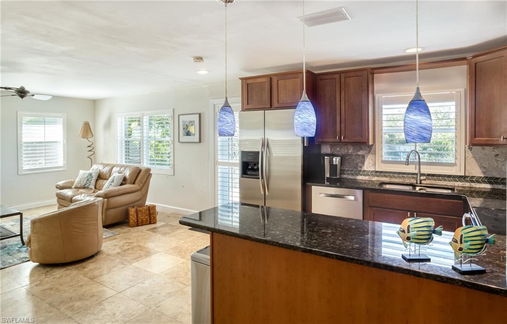 SANIBEL LAKE ESTATES - Residential