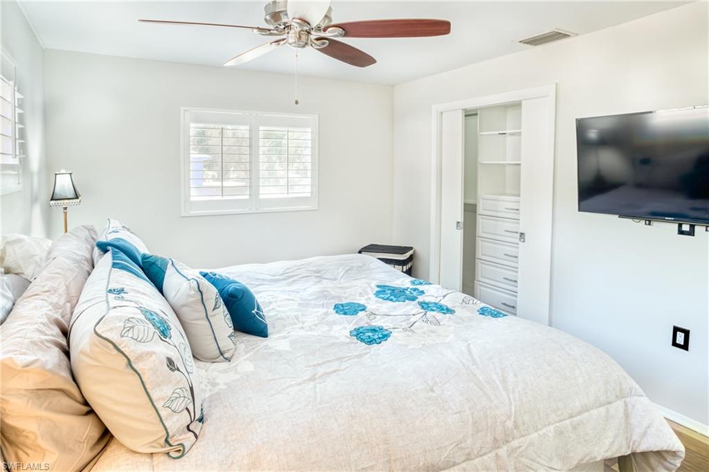 SANIBEL LAKE ESTATES - Residential