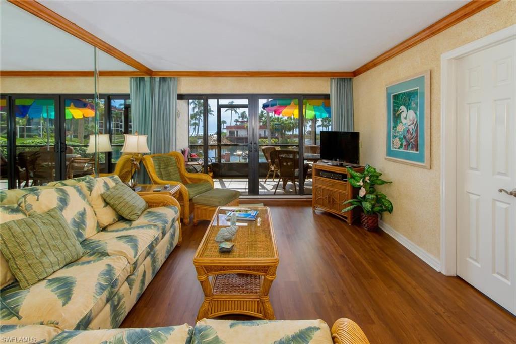 POINTE SANTO DE SANIBEL CONDO - Residential