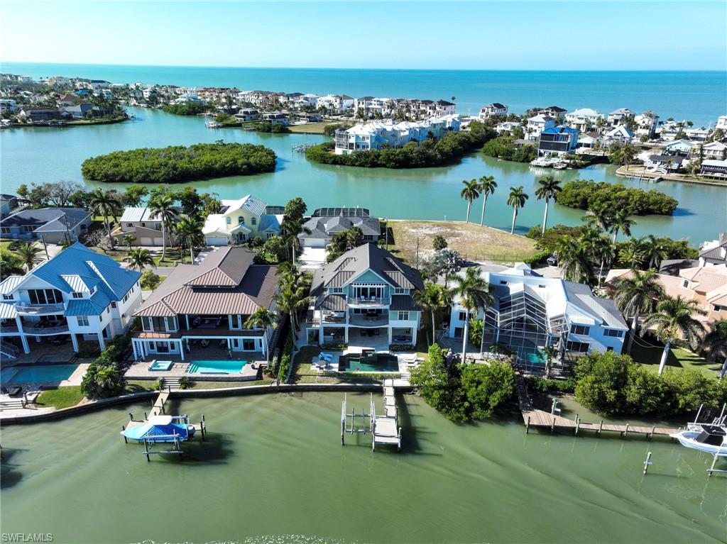 CAROLANDS - Residential