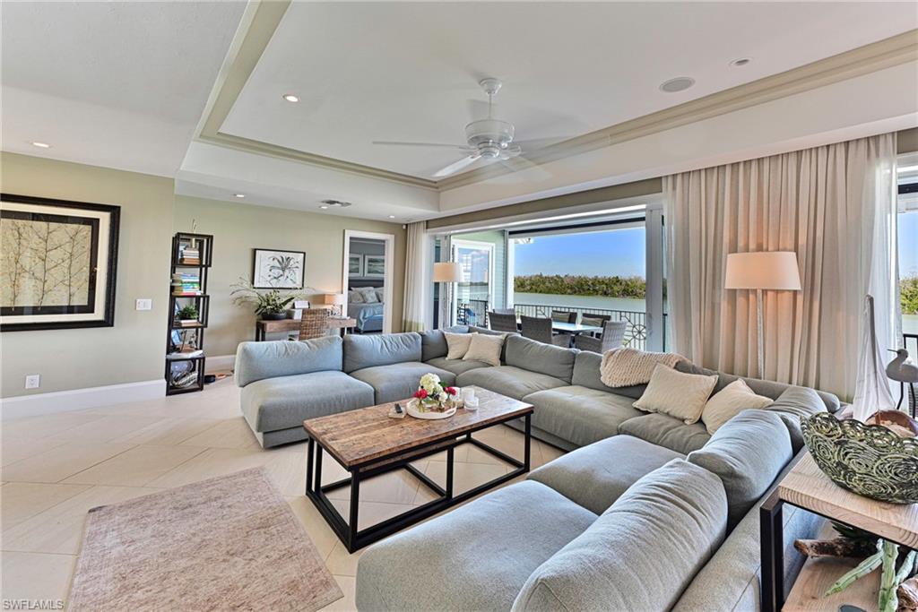 CAROLANDS - Residential
