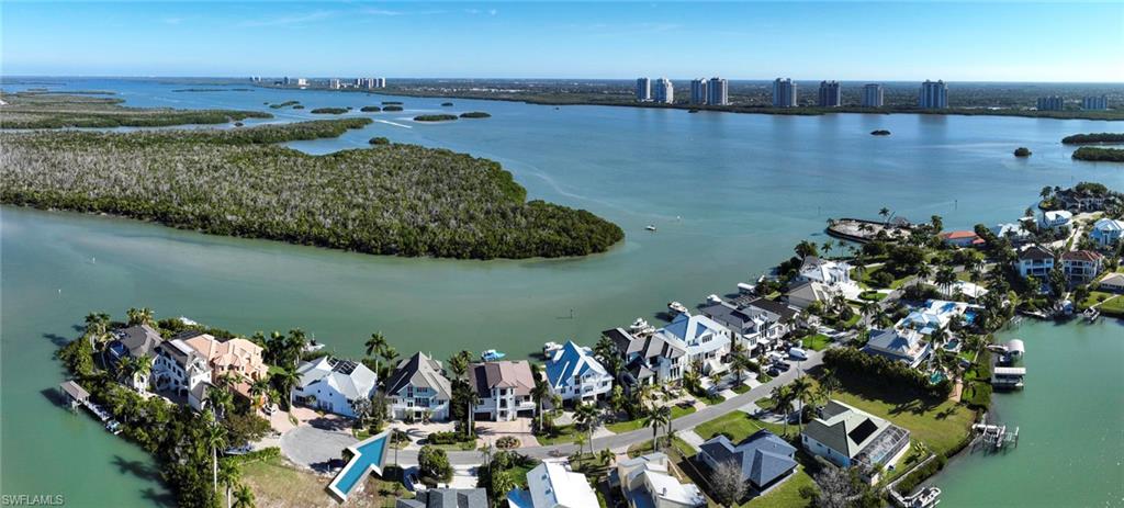 CAROLANDS - Residential