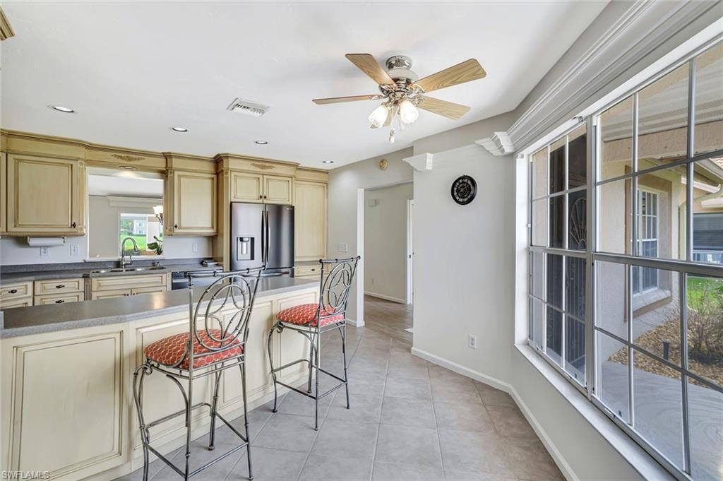 ROYAL WOOD - Residential Lease