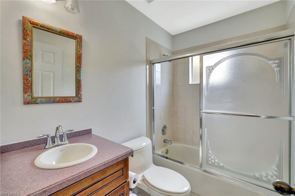 ROYAL WOOD - Residential Lease